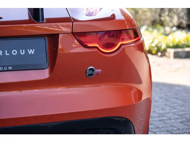 Jaguar F-Type 5.0 V8 SVR Coupé AWD 2016 Benzine 22