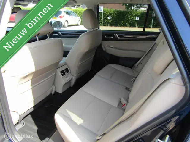 Subaru Outback 2.5i Premium 2018 Benzine 24