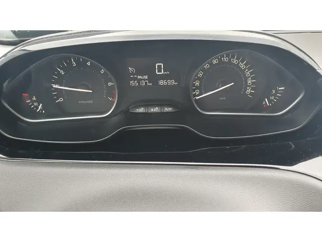 Peugeot 208 1.2 PureTech Blue Lion 2016 Benzine 21