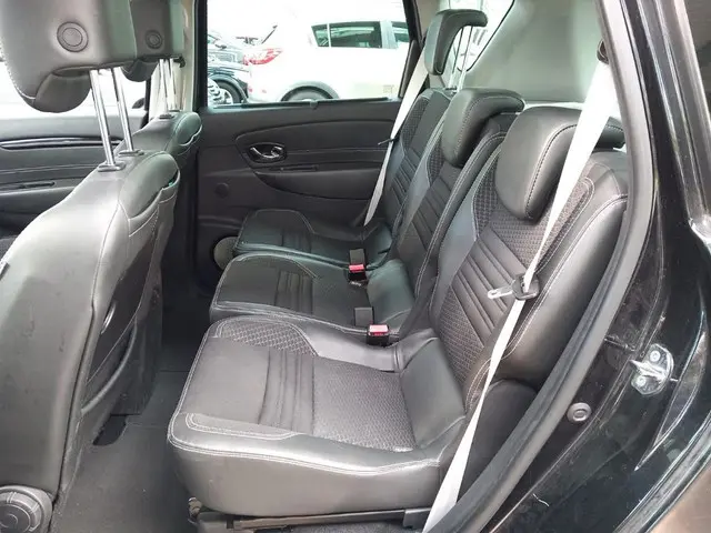 Renault Scénic 1.2 TCe Bose 2014 Benzine 17