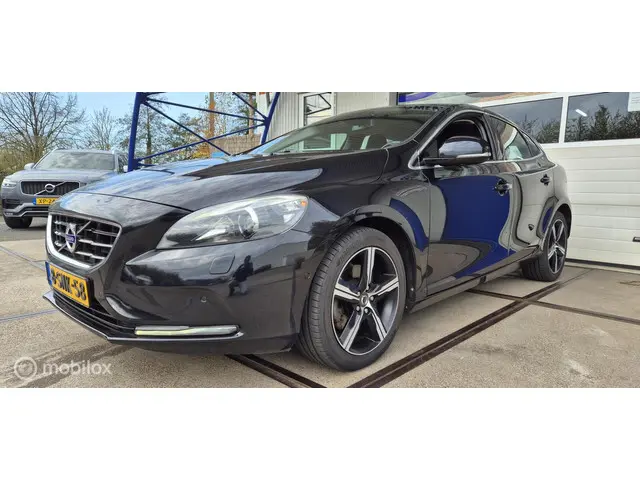 Volvo V40 1.6 T3 Momentum 2013 Benzine 3