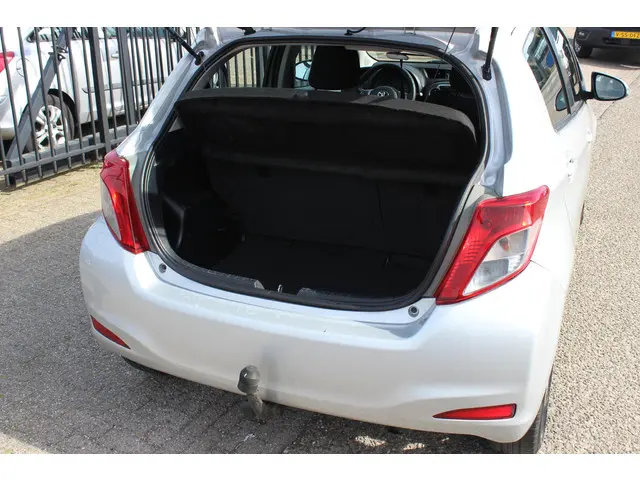 Toyota Yaris 1.0 VVT-i Aspiration, Airco! 2013 Benzine 10