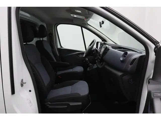 Opel Vivaro 1.6 CDTI L1H1 Sport EcoFlex 2018 Diesel 18