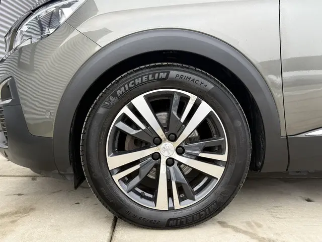 Peugeot 3008 1.2 PureTech Allure 2018 Benzine 31