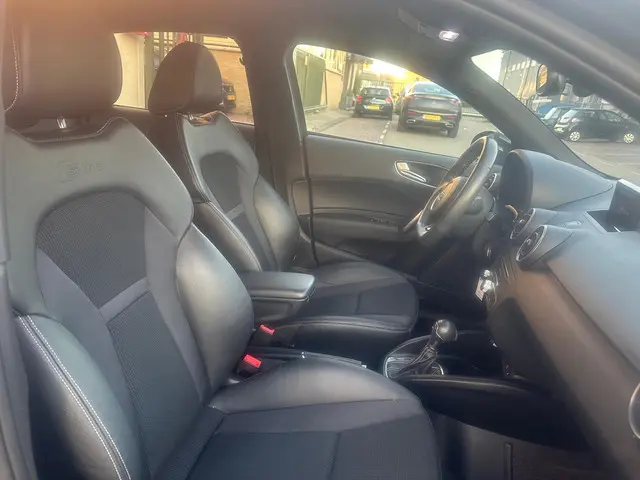 Audi A1 Sportback 1.4 TFSI Sport Pro Line S 2017 Benzine 11