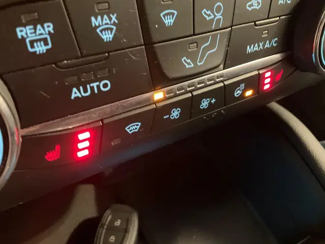 Ford Kuga 2.5 PHEV ST-Line 2024 Hybride Benzine 5