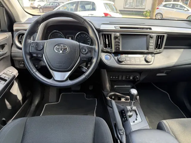 Toyota RAV4 2.5 Hybrid AWD Energy 2018 Hybride Benzine 10