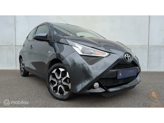 Toyota Aygo 1.0 VVT-i x-cite 2019 Benzine 3