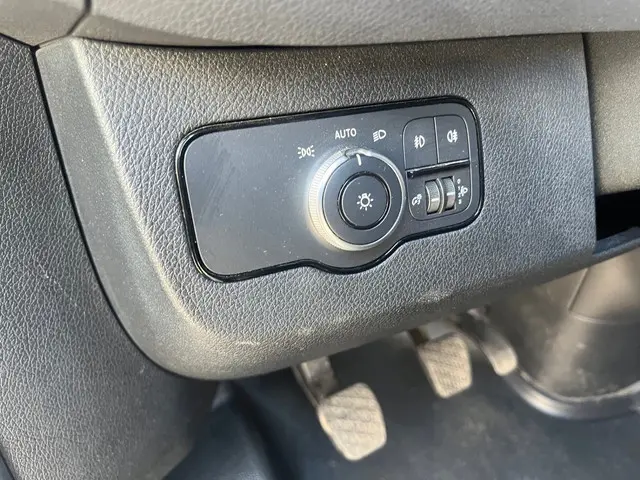 Mercedes-Benz Sprinter 317 1.9 CDI L2H2 2022 Diesel 7