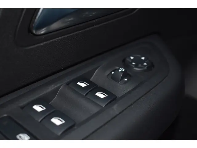 Citroën ë-C4 Shine 50 kWh 2021 Elektrisch 15