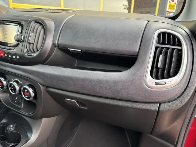 Fiat 500L 0.9 TwinAir Lounge 2013 Benzine 24