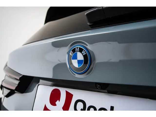 BMW X3 xDrive30e High Executive 2023 Hybride Benzine 32