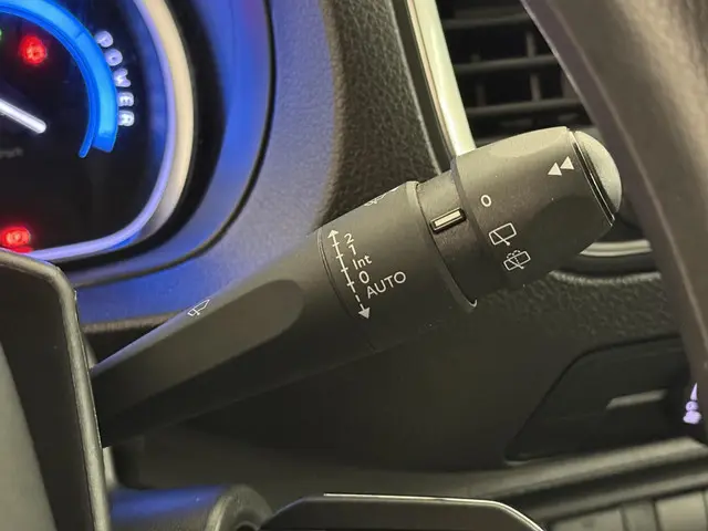 Opel Vivaro-e Combi L3H1 75 kWh 2022 Elektrisch 27