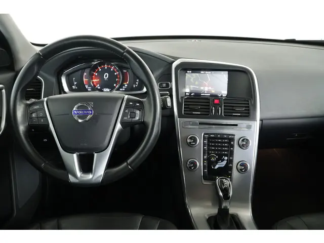 Volvo XC60 2.0 T5 FWD Polar+ 2017 Benzine 15