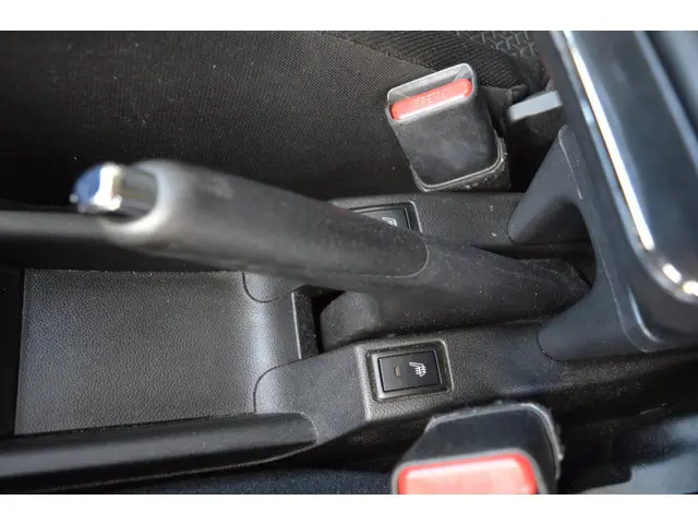 Suzuki Swift 1.2 Select 2017 Benzine 25