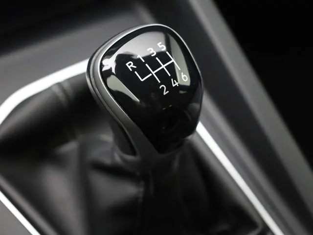 Volkswagen Golf 1.5TSI/130PK R-Line DSG 2022 Benzine 14