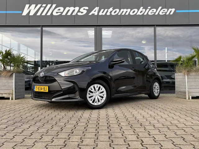 Toyota Yaris 1.5 Hybrid 2023 Hybride Benzine 4