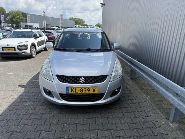 Suzuki Swift 1.2 Summer EASSS 2012 Benzine 7