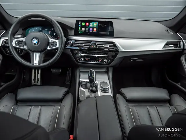 BMW 5 Serie 520i High Executive M-Sport 2019 Benzine 7