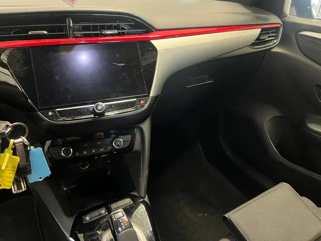 Opel Corsa 1.2 GS Line - Frontschade - Schade 2020 Benzine 30