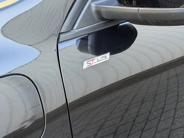 Ford Kuga 2.5 PHEV ST-Line X 2023 Hybride Benzine 13