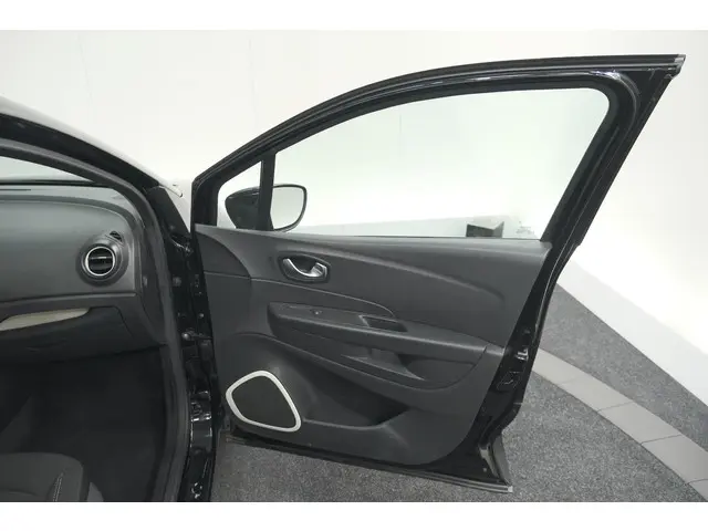 Renault Captur TCe 90 Limited 2018 Benzine 55