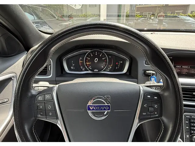 Volvo V60 1.5 T3 R-Design Aut. 2017 Benzine 8