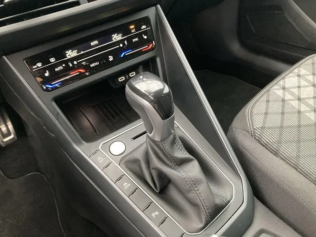 Volkswagen Taigo 1.0TSI/115PK R-Line DSG 2025 Benzine 11