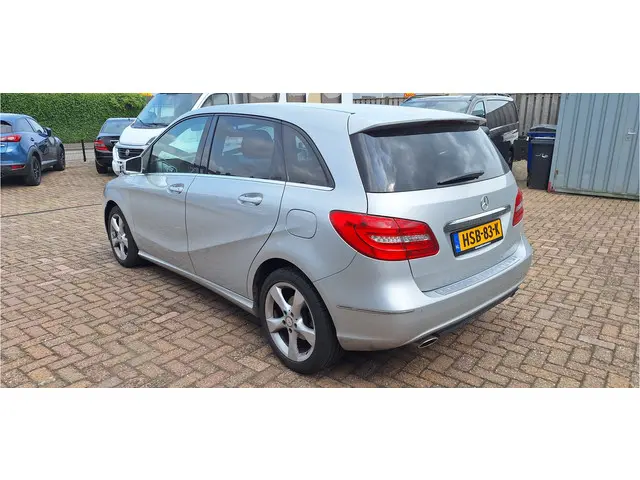 Mercedes-Benz B-Klasse 200 2014 Benzine 4