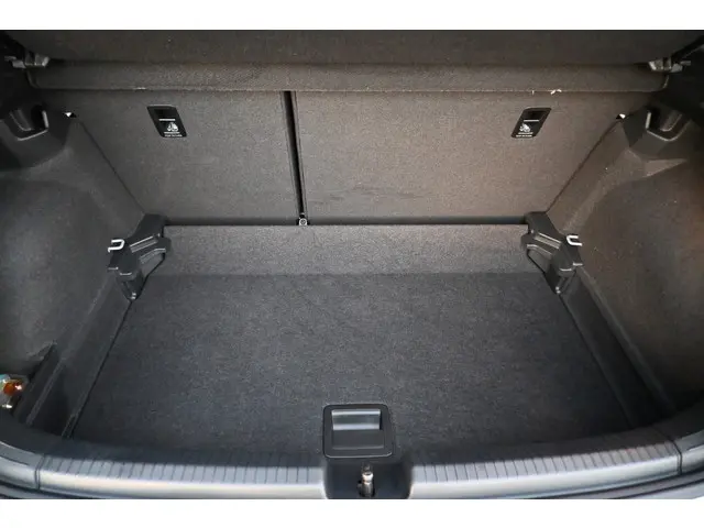 Volkswagen Polo 1.0 TSI Life 2023 Benzine 13