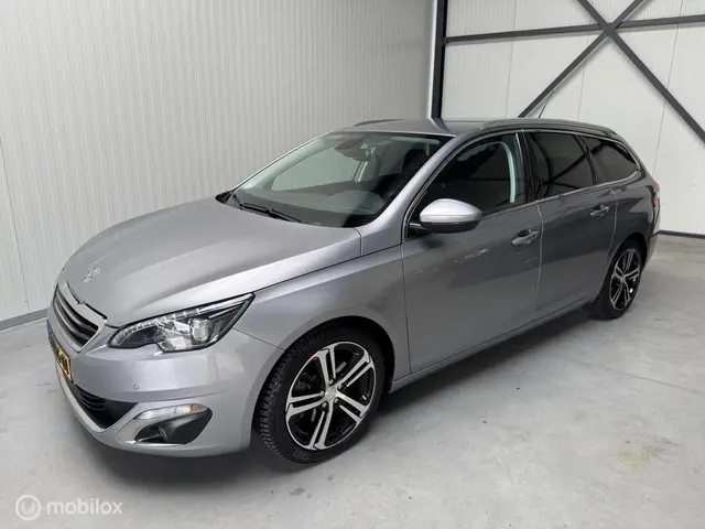 Peugeot 308 SW 1.6 THP Allure 2014 Benzine 2