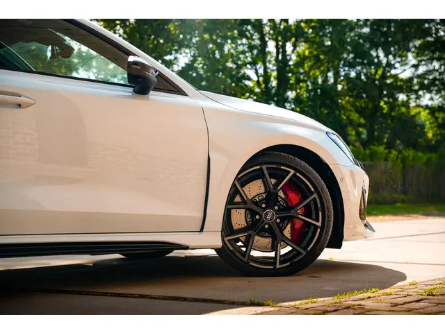 Audi RS3 Limousine 2.5 TFSI RS 3 quattro 2023 Benzine 13