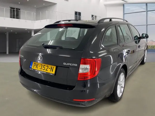 Škoda Superb 1.4 TSI Ambition 2014 Benzine 3