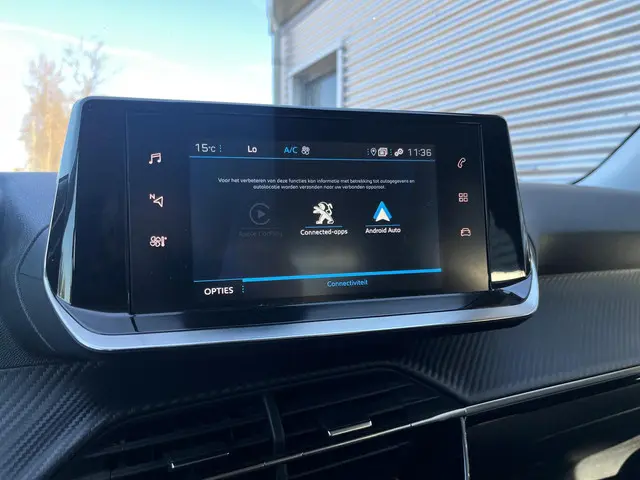 Peugeot 2008 1.2 PureTech Active Pack 2022 Benzine 11