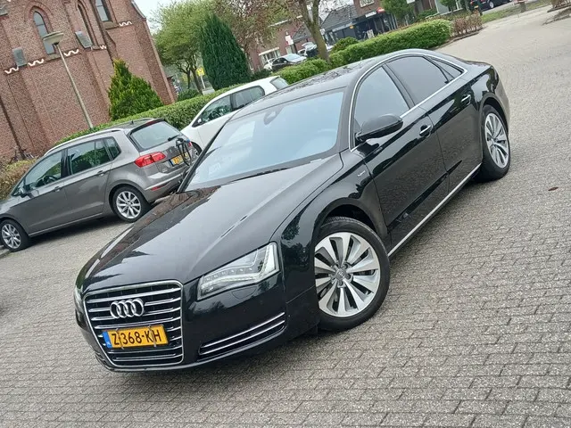 Audi A8 2.0 TFSI Hy. Pro L.+ 2012 Hybride Benzine 2