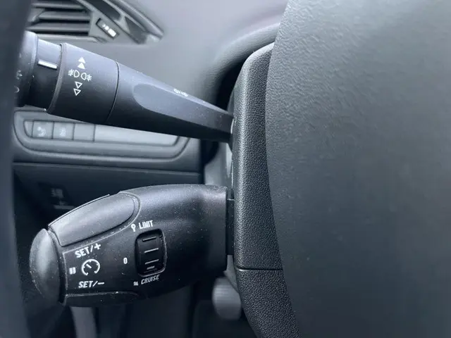 Peugeot 208 1.2 VTi Active, Airco , Carplay 2013 Benzine 21