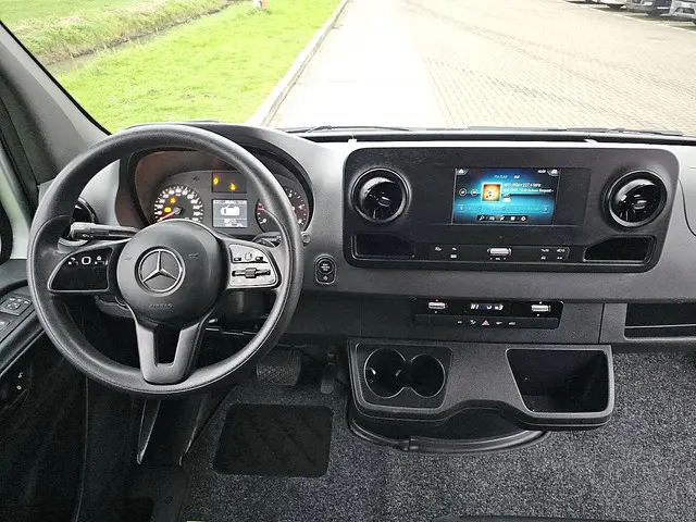 Mercedes-Benz Sprinter 315 2021 Diesel 8