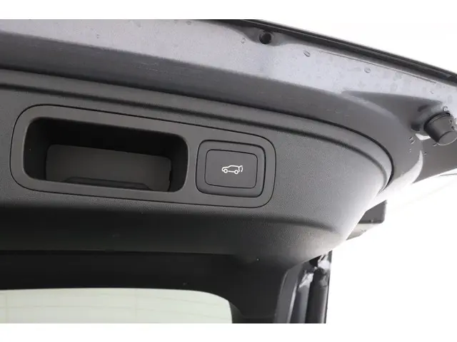 MG HS 1.5 TGDI Luxury 2025 Hybride Benzine 6