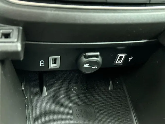 Jeep Avenger Longitude 54 kWh 2023 Elektrisch 31