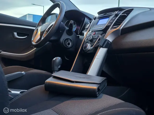 Hyundai i30 1.4✅️Airco✅️Apk✅️ 2013 Benzine 16
