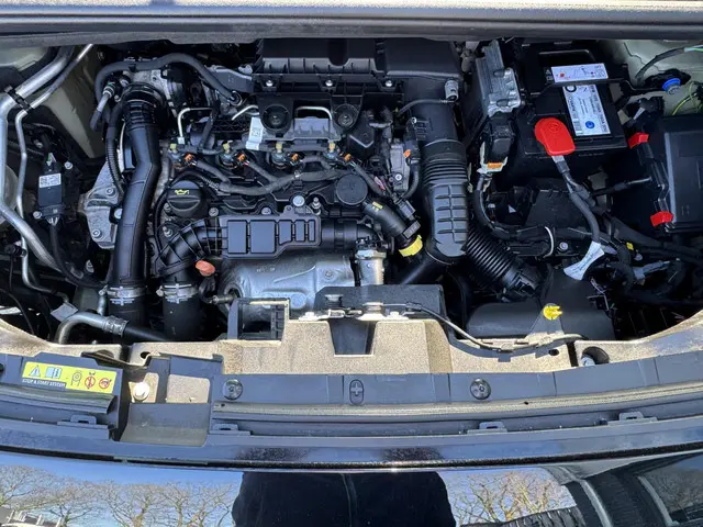 Peugeot Partner 1.5 BlueHDi 130 EAT8 S&S L1 2023 Diesel 17