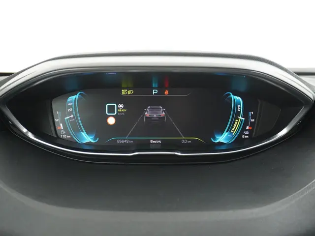Peugeot 3008 1.6 HYbrid 225 Allure 2021 Benzine 30