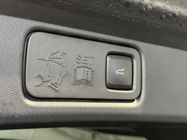 Ford Mustang Mach-E RWD 75 kWh 2021 Elektrisch 18