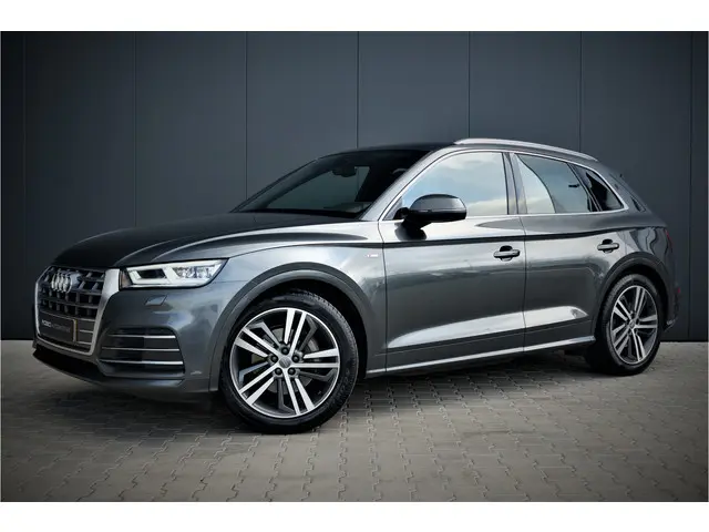 Audi Q5 2.0 TFSI quattro Launch Edition 2017 Benzine