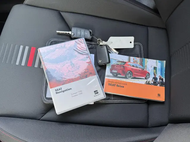 SEAT Ibiza 1.0 TSI FR BUSINESS INTENSE 2020 Benzine 26