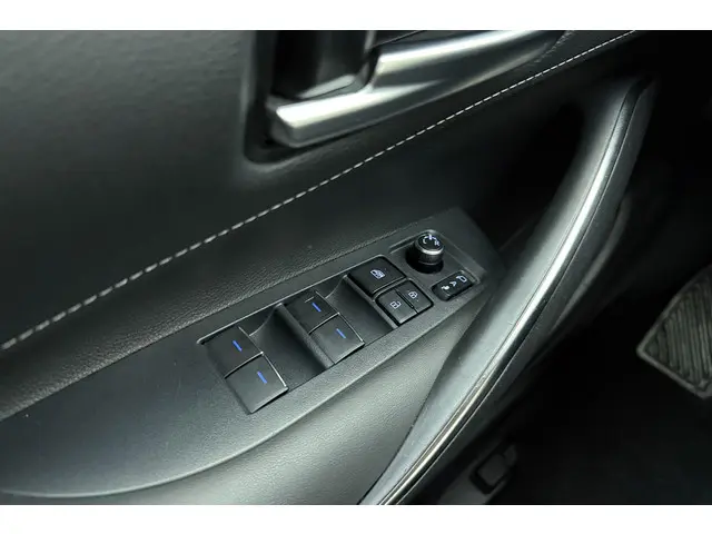 Suzuki Swace 1.8 Hybrid Style 2021 Hybride Benzine 17