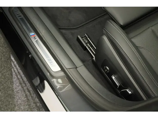 BMW i4 eDrive35 2025 Elektrisch 26