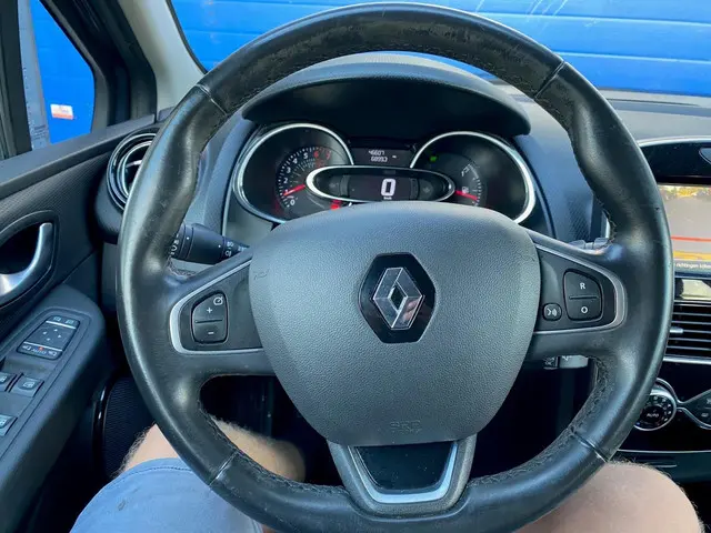 Renault Clio Estate 0.9 TCe Intens 2019 Benzine 17