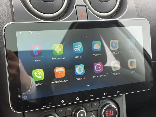 Nissan QASHQAI 1.6 Connect Edition 2013 Benzine 18