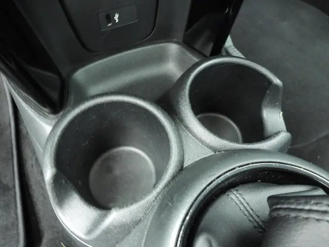 MINI 3-Deurs Cooper 2021 Benzine 25